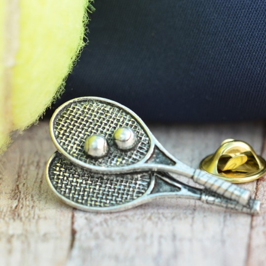 Tennis Raquets Pewter Lapel Pin Badge
